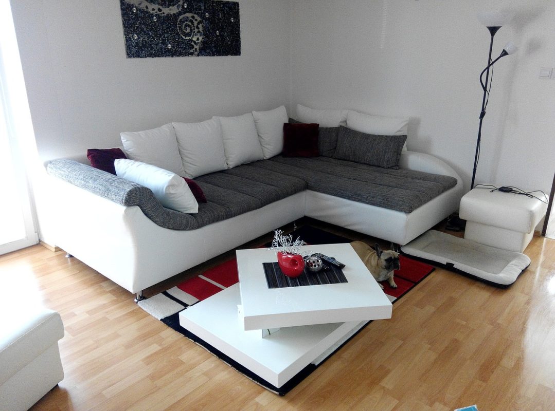 living-room-977416_1280-1079x800